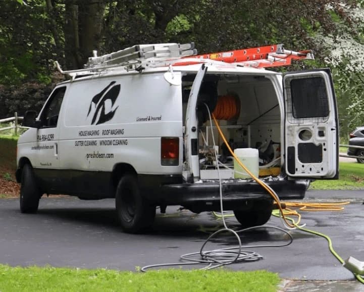 Willowick Power Washing professionals cleaning commercial fleet in Willowick